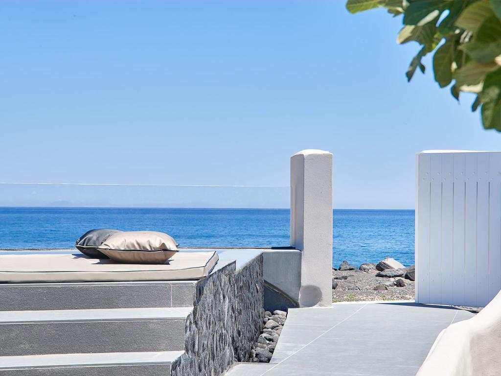 Incognito Beach Villa Santorini Kamári Esterno foto
