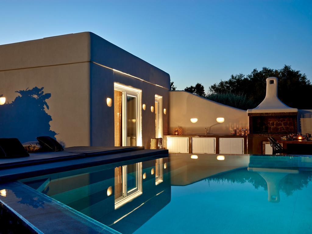 Incognito Beach Villa Santorini Kamári Esterno foto